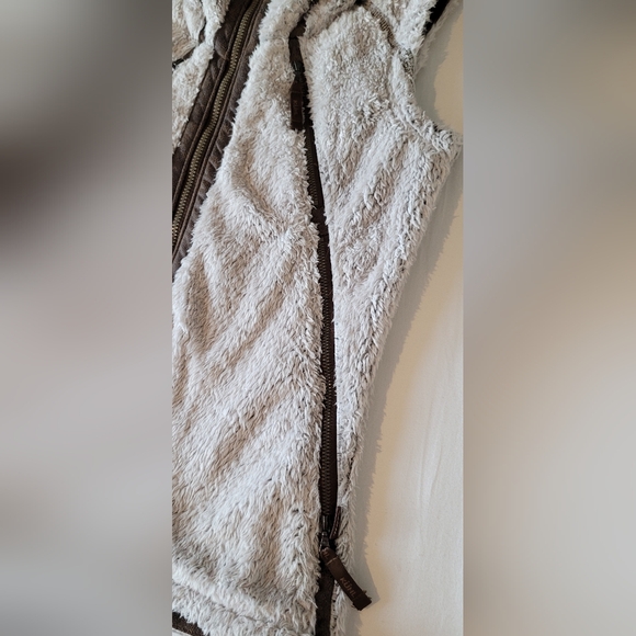 KÜHL 'FLIGHT' TM Vest. Size: S - Picture 11 of 16